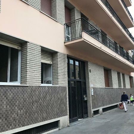Accogliente Bilocale Apartment มิลาน ภายนอก รูปภาพ
