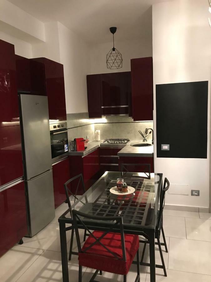 Accogliente Bilocale Apartment มิลาน ภายนอก รูปภาพ